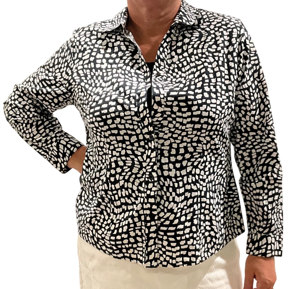 Chico's Women's Black White Animal Print Long Sleeve Button Down Top Sz 2 Lg 12